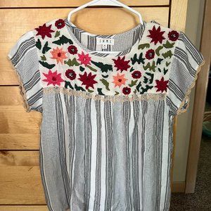 Women's Short-Sleeve Blouse